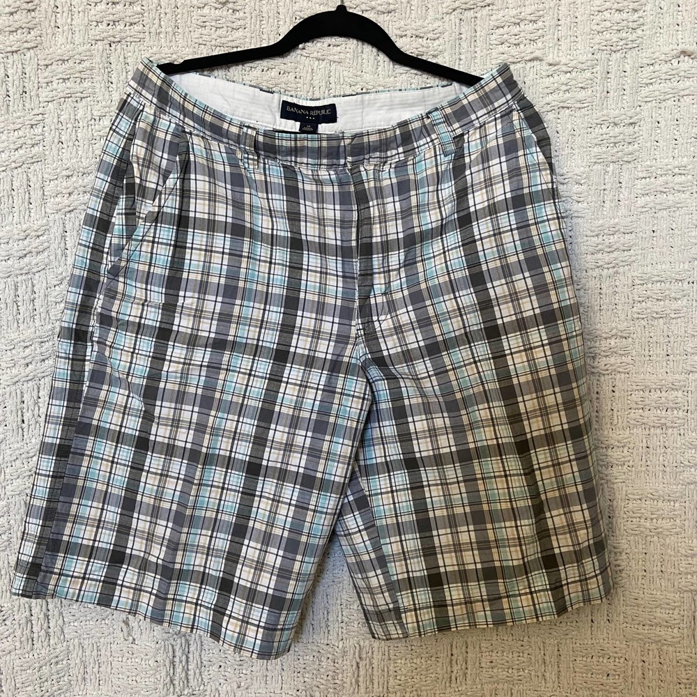 Banana Republic Stripe Shorts 34